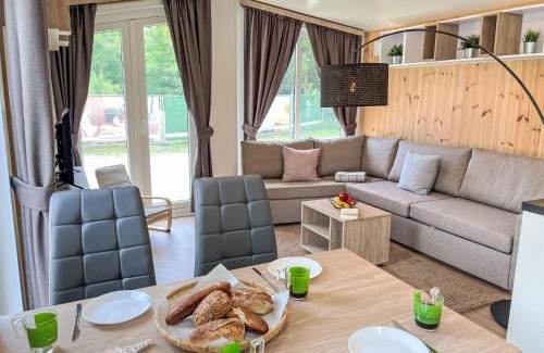 Riedenburg House | Holiday Home Tiny Haus Suite Altmühlperle by Interhome