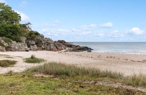 Sandkaas House | Holiday Home Tjelle - 300m from the sea by Interhome