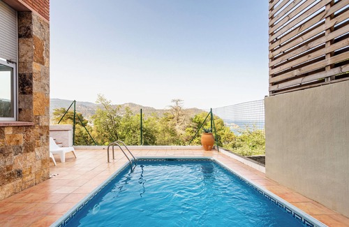 Tossa de Mar House | Holiday Home 'Torre Mirador Azul' with Sea View, Private Pool and Wi-Fi