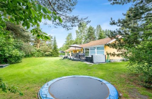 Bøtø By House | Holiday Home Tovi - 600m from the sea by Interhome