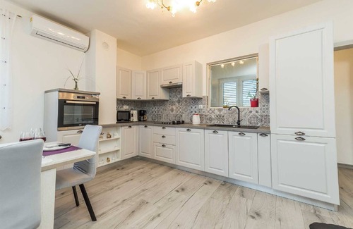 Smilcic Villa | Holiday home Tower with private pool, sauna and quads