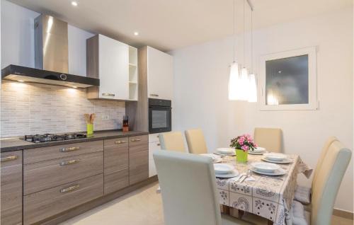 Trget House | Holiday Home Trget I