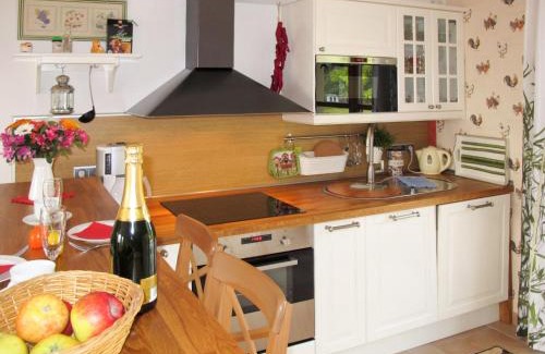 Neuenkirchen House | Holiday Home Tribbevitz by Interhome