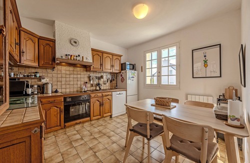 Camaret-sur-Mer House | Holiday Home 'Typenhir' with Private Terrace, Private Garden and Wi-Fi