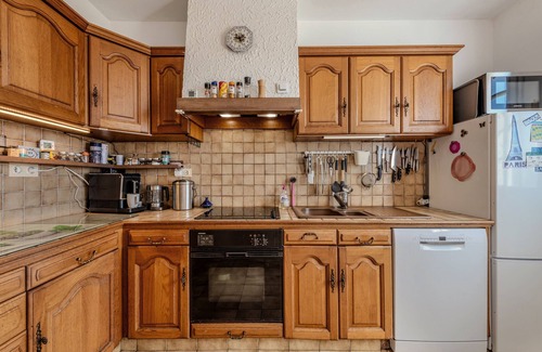 Camaret-sur-Mer House | Holiday Home 'Typenhir' with Private Terrace, Private Garden and Wi-Fi