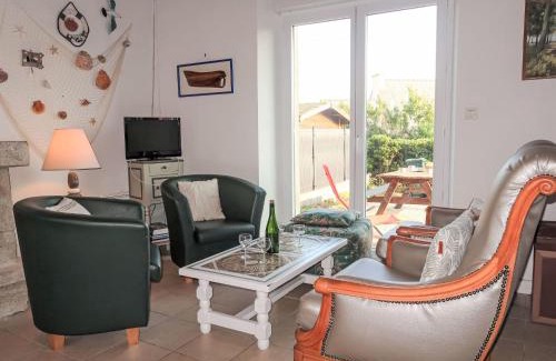 Camaret-sur-Mer House | Holiday Home Ty Pol by Interhome