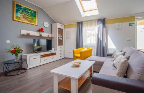 Veli Brgud House | Holiday Home Veli by Interhome