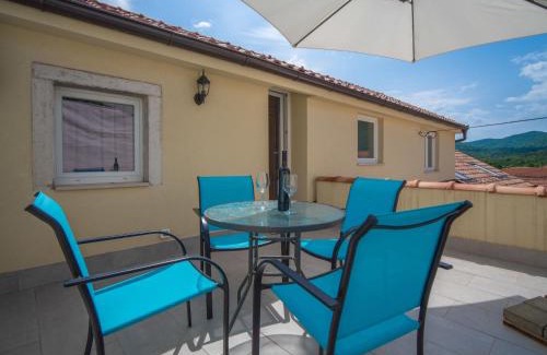 Veli Brgud House | Holiday Home Veli by Interhome