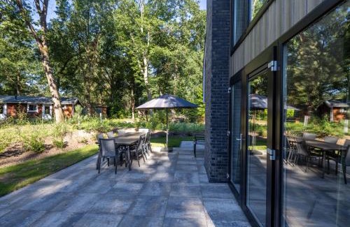 Bosgebied Hoenderloo House | Holiday Home Veluwe by Interhome