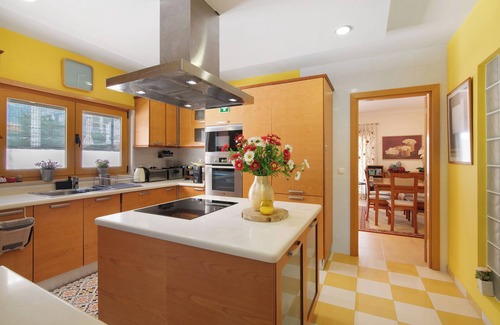 Barrocal House | Holiday Home 'Vila Isabel' with Private Pool, Wi-Fi and Air Conditioning