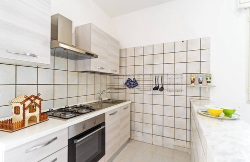 Porto Cesareo House | Holiday Home 'Villa Ottavia' with Private Terrace, Wi-Fi and Air Conditioning