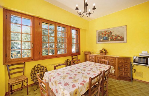 Bordighera House | Holiday Home 'Villa Gaia' with Sea View, Shared Pool & Wi-Fi