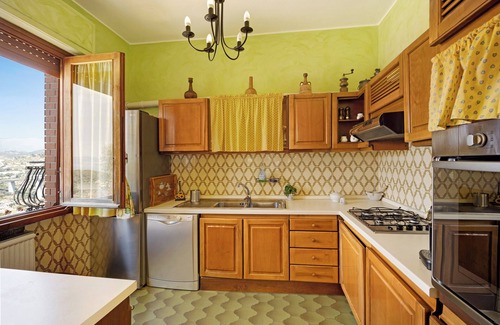 Bordighera House | Holiday Home 'Villa Gaia' with Sea View, Shared Pool & Wi-Fi