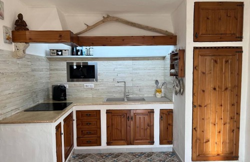 Calasetta House | Holiday Home 'Villa Girasole' with Private Pool, Wi-Fi and Air Conditioning