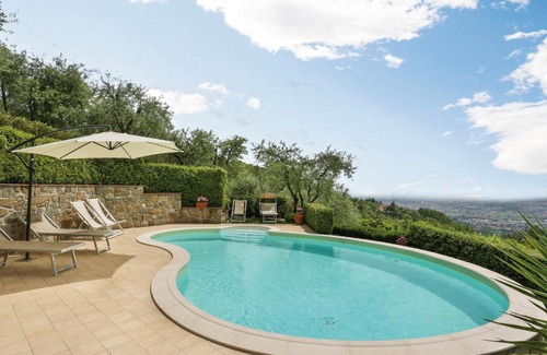 Margine Coperta-Traversagna House | Holiday Home Villa I Cipressi by Interhome