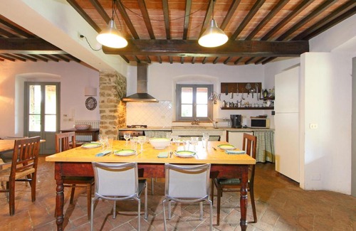 Civitella in Val di Chiana House | Holiday Home Villa La Piaggia by Interhome