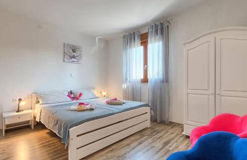 Laginji House | Holiday Home Villa Mihael by Interhome
