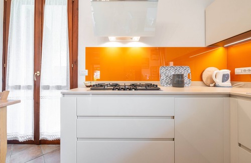 Campulongu House | Holiday Home 'Villetta Ulivo' with Private Terrace, Private Garden and Air Conditioning