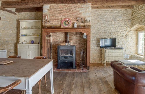 Degagnac House | Holiday home with hot tub