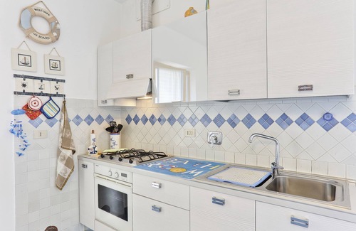 Innamorata Apartment | Holiday home with garden and sea view - Appartamento Montecristo