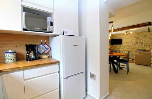 Rakalj House | Holiday home with large terrace and barbecue
