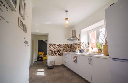 Oprtalj House | Holiday home with pool, air conditioning, barbecue and in a quiet location
