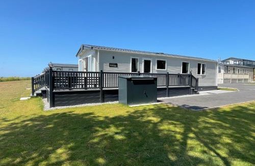 Newquay Resort | Holiday Home with Stunning Views