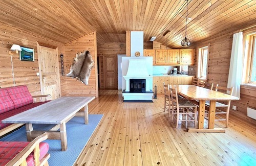 Suldal House | Holiday home with view on the water