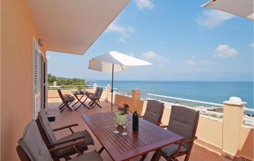 Pokrivenik House | Holiday Home Zastrazisce With Sea View 04
