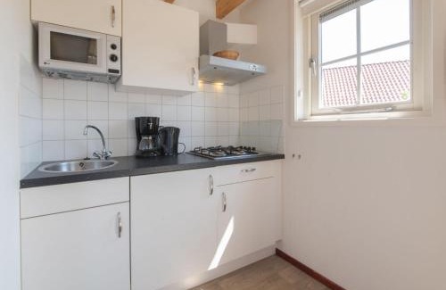 Wemeldinge House | Holiday Home Zeeuwse Cottage Wemeldinge-5 by Interhome