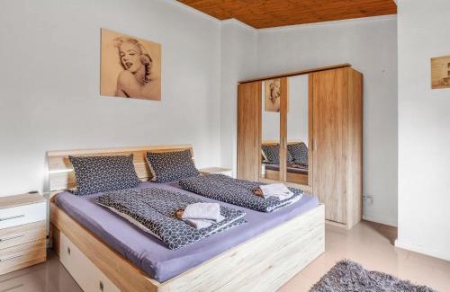 Oberndorf House | Holiday Home Zum Kreidesee Hemmoor-3 by Interhome