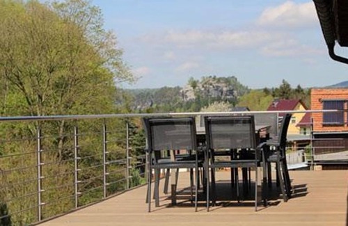 Waltersdorf Apartment | Holiday house, 4 bedrooms, 1x shower/WC; 1x sep. WC - Holiday House "Kraxlhütte"