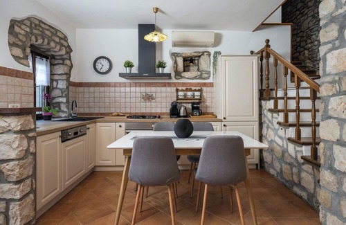 Boljevici Villa | Holiday house Albino * garden, private pool, terrace with BBQ, WiFi