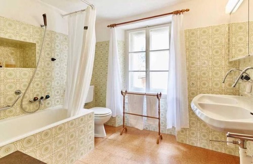 Promontogno House | Holiday house Bondo for 1 - 9 persons with 5 bedrooms - Historical building