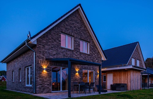 Fedderwardersiel House | Holiday house Butjadingen for 1 - 6 persons with 3 bedrooms - Holiday house