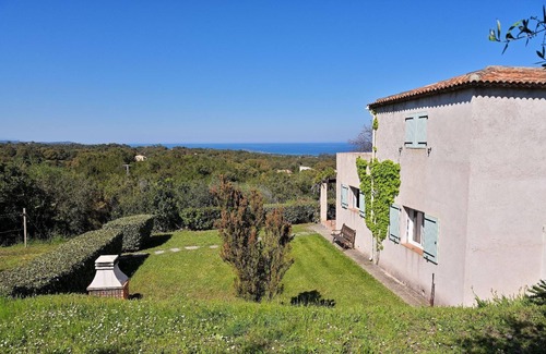 Cervione House | Holiday house Cervione for 1 - 6 persons with 3 bedrooms - Holiday house