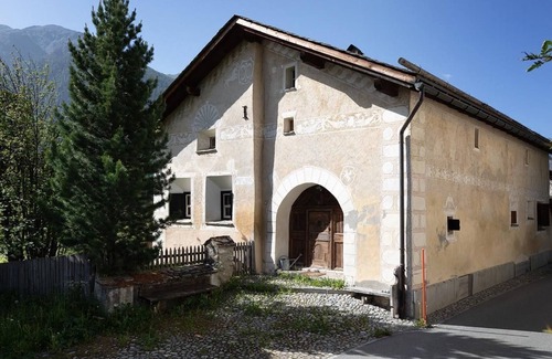 Cinuos-Chel Ski Chalet | Holiday house Cinuos-chel for 1 - 8 persons with 4 bedrooms - Farmhouse