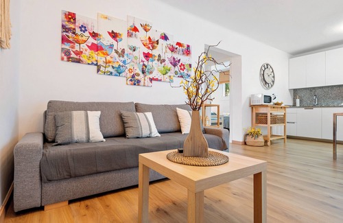 Vilafortuny House | Holiday House Complex Colibri with Shared Pool