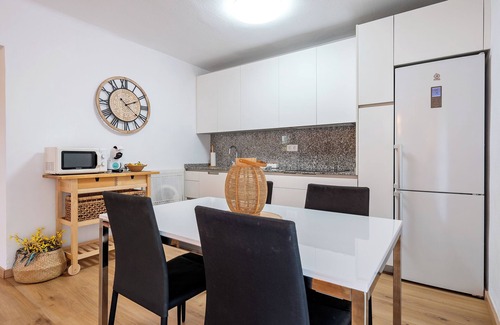 Vilafortuny House | Holiday House Complex Colibri with Shared Pool