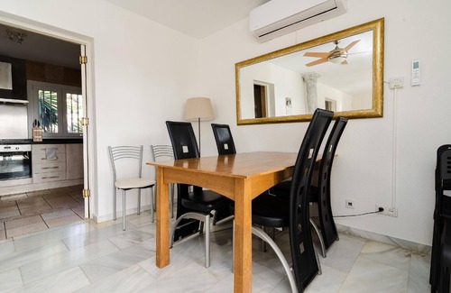 Urbanizacion el Rosario House | Holiday house Elveria for 1 - 15 persons with 6 bedrooms - Holiday home