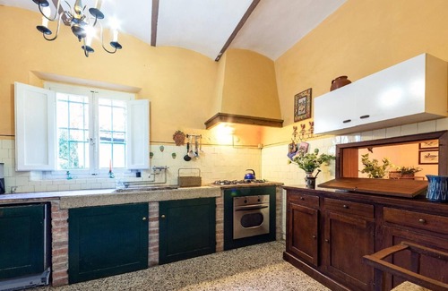 Ghizzano House | Holiday house Ghizzano for 1 - 12 persons with 5 bedrooms - Holiday house