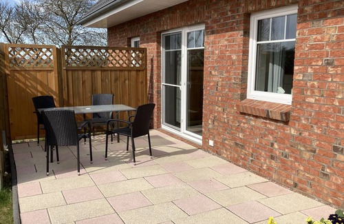 Oldenswort Apartment | Holiday house Hemmerdeich EG Apartment for 4 pers. directly on the Eider