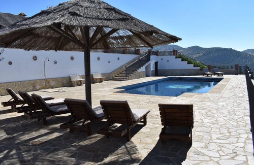Iznajar House | Holiday house Iznajar for 2 - 8 persons with 4 bedrooms - Row house