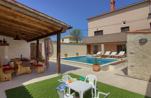 Manjadvorci House | Holiday house Manjadvorci for 1 - 6 persons with 2 bedrooms - Holiday home