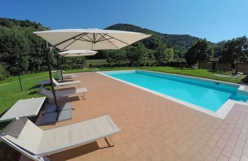 Villabuona House | Holiday house Monteggiori for 1 - 27 persons with 8 bedrooms - Holiday home