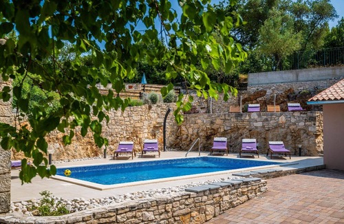 Rakalj House | Holiday house Rakalj for 1 - 12 persons with 5 bedrooms - Row house