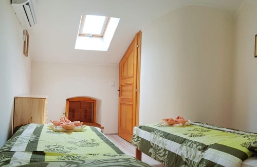Rezanci House | Holiday house Rezanci for 1 - 4 persons with 2 bedrooms - Twin house