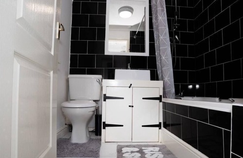 Haydock House | Holiday house St. Helens for 1 - 5 persons with 2 bedrooms - Row house