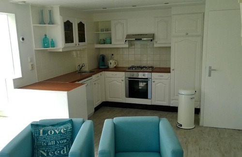 Stavenisse House | Holiday house Stavenisse for 1 - 6 persons with 2 bedrooms - Row house