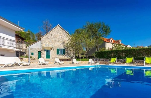 Lovrec House | Holiday house Studenci for 3 - 10 persons with 4 bedrooms - Holiday apartment in one or multi-family